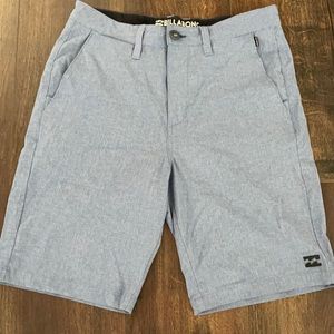 Billabong submersibles shorts